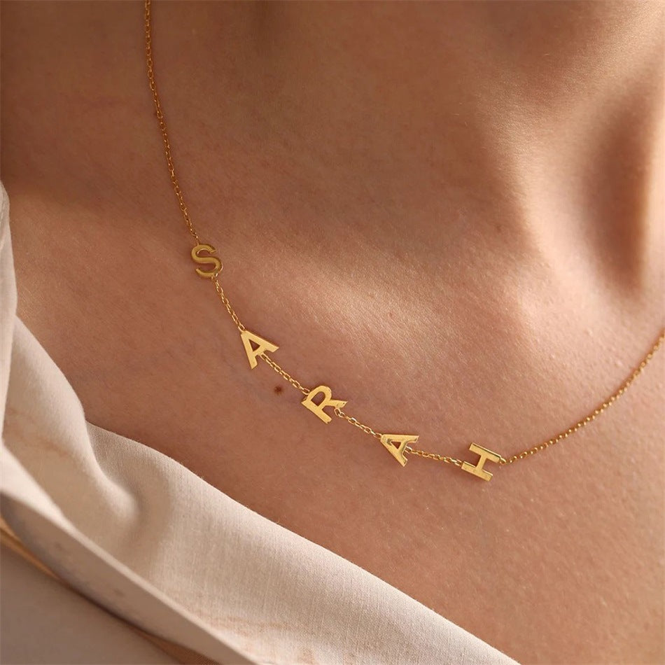 Collier personnalisé avec lettres en bloc